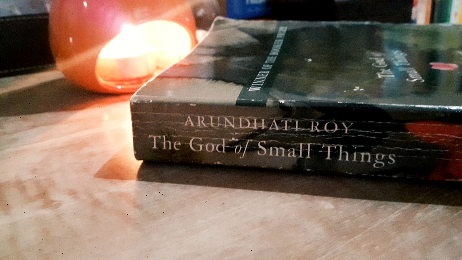 The God of Small Things: Hal-Hal Kecil yang Menghantui